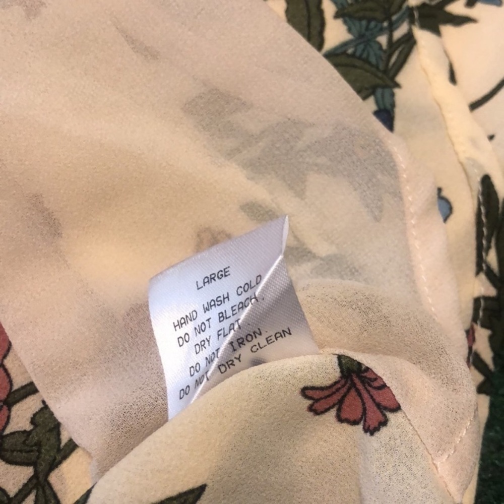 Hommage from Los Angeles Floral Trapeze Sleeveless Top - Picture 10 of 12